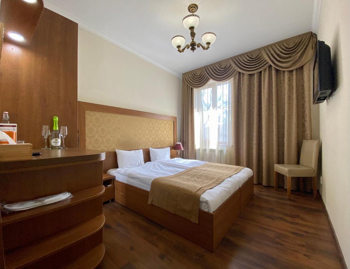 Boomerang Business Hotel Odesa Exterior foto