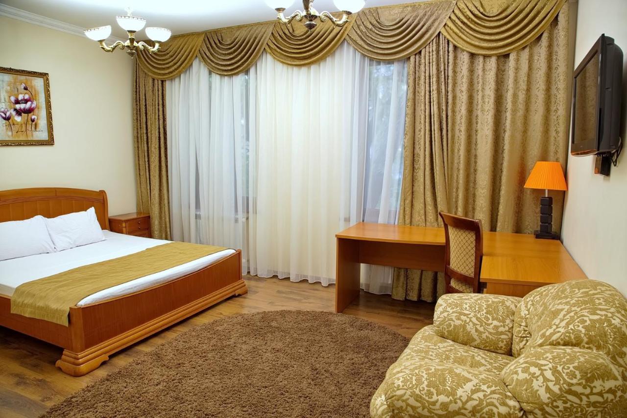 Boomerang Business Hotel Odesa Exterior foto