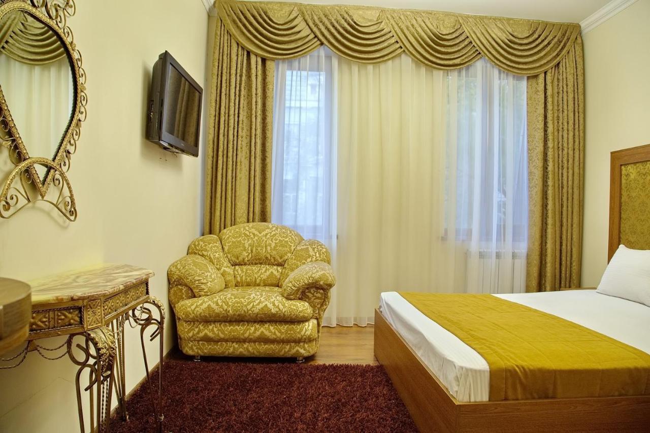 Boomerang Business Hotel Odesa Exterior foto